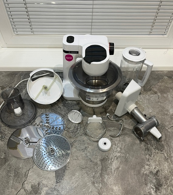 Bosch MUM S2EW30 kuchynský robot - 2