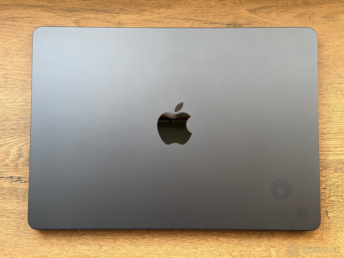 Apple Macbook Air M2 - 2