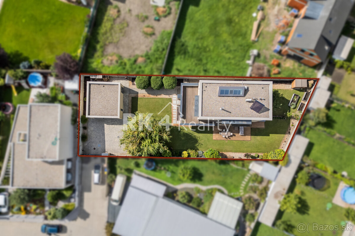 RK4 - Súkromná vila - dvojgaráž, 2 terasy (80 m²), pozemok - 2