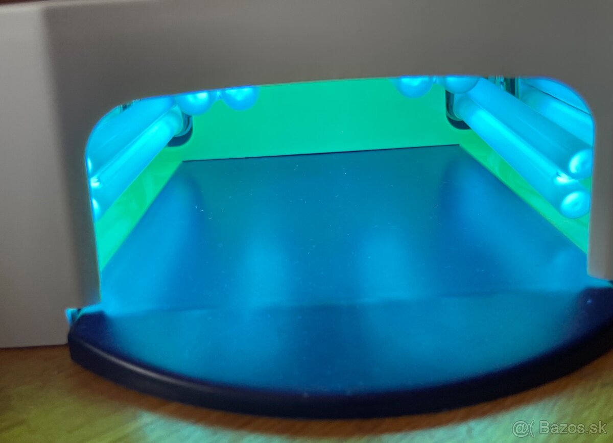 UV lampa na nechty – 4 žiarovky, plne funkčná, originál bale - 2