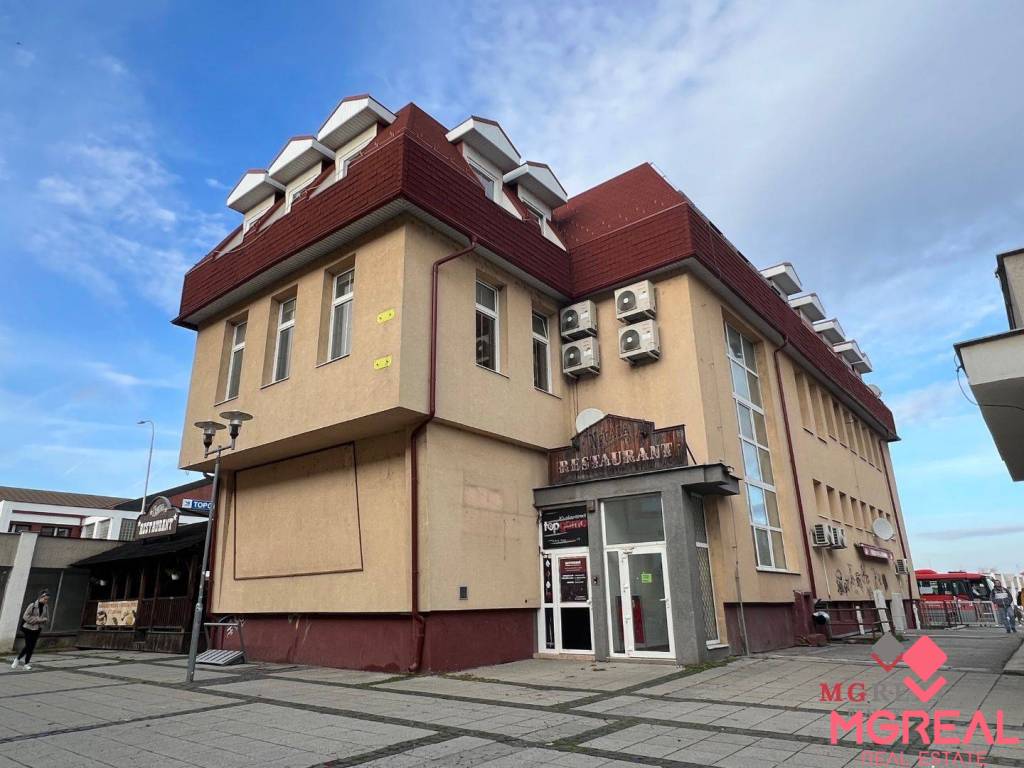 Polyfunkčná budova Topoľčany / Na PREDAJ - 2