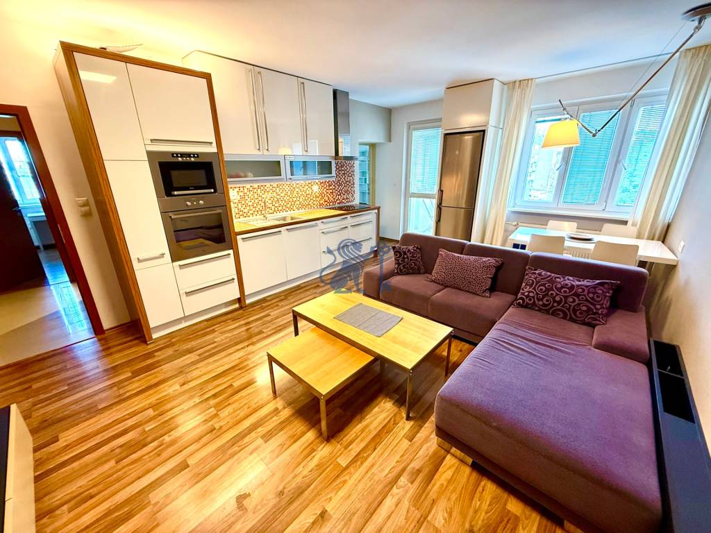 Na prenájom 3 izbový byt s balkónom, Svetlá ul. - 2