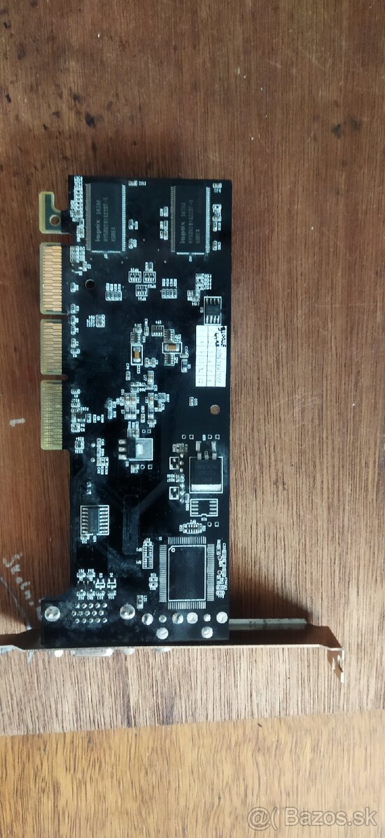 Radeon 9200SE 64mb - 2