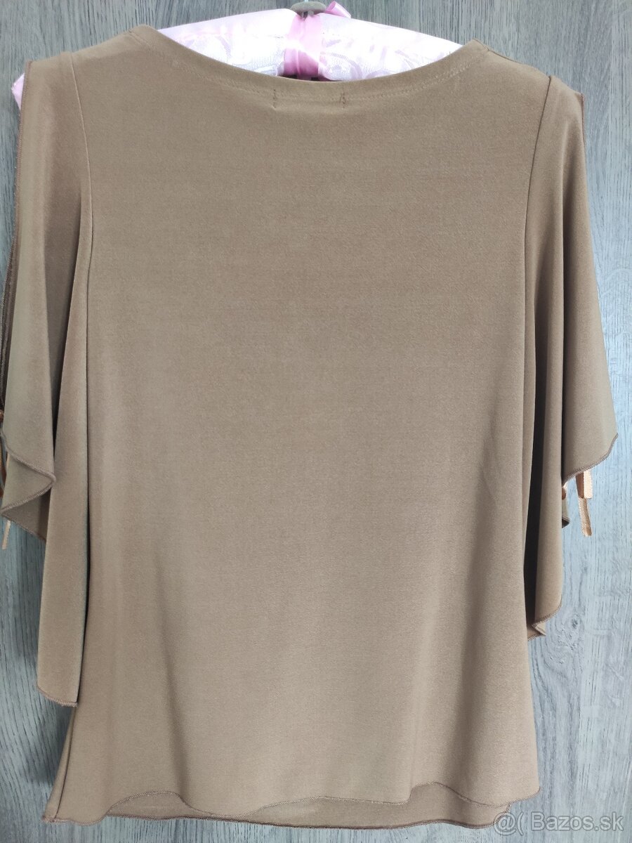 Hnedé spoloženské tričko - veľ. M/L - 2