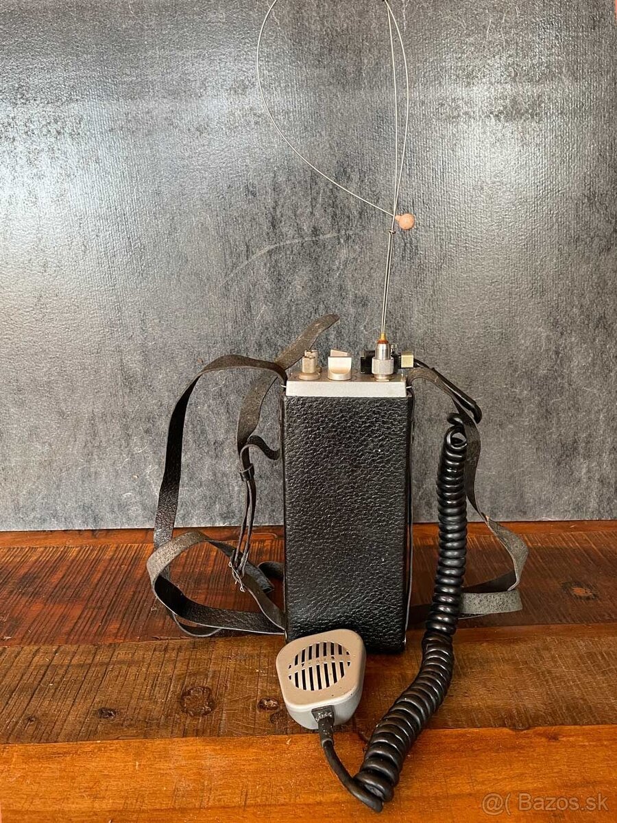 Socialistická vysielačka TESLA PR21 c2 - 2