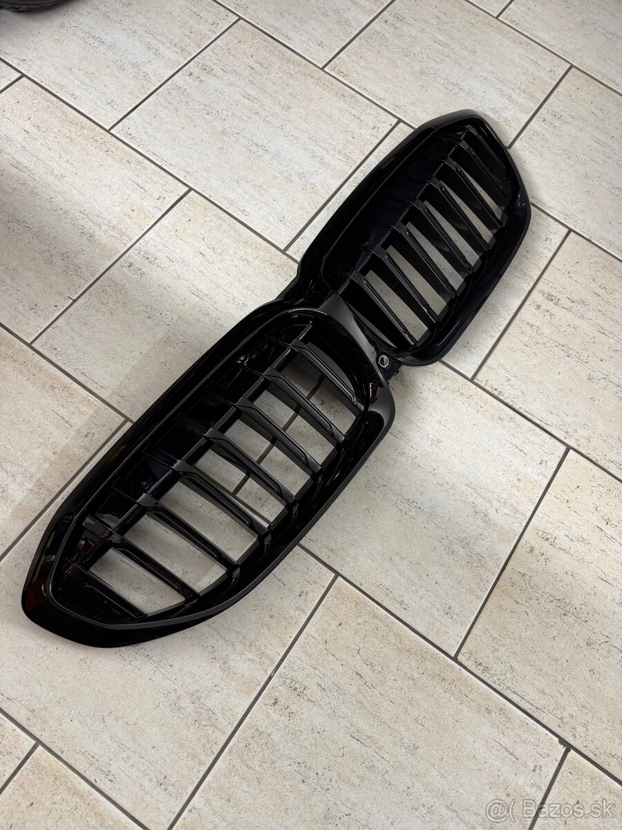Predna maska BMW G20/21 - 2
