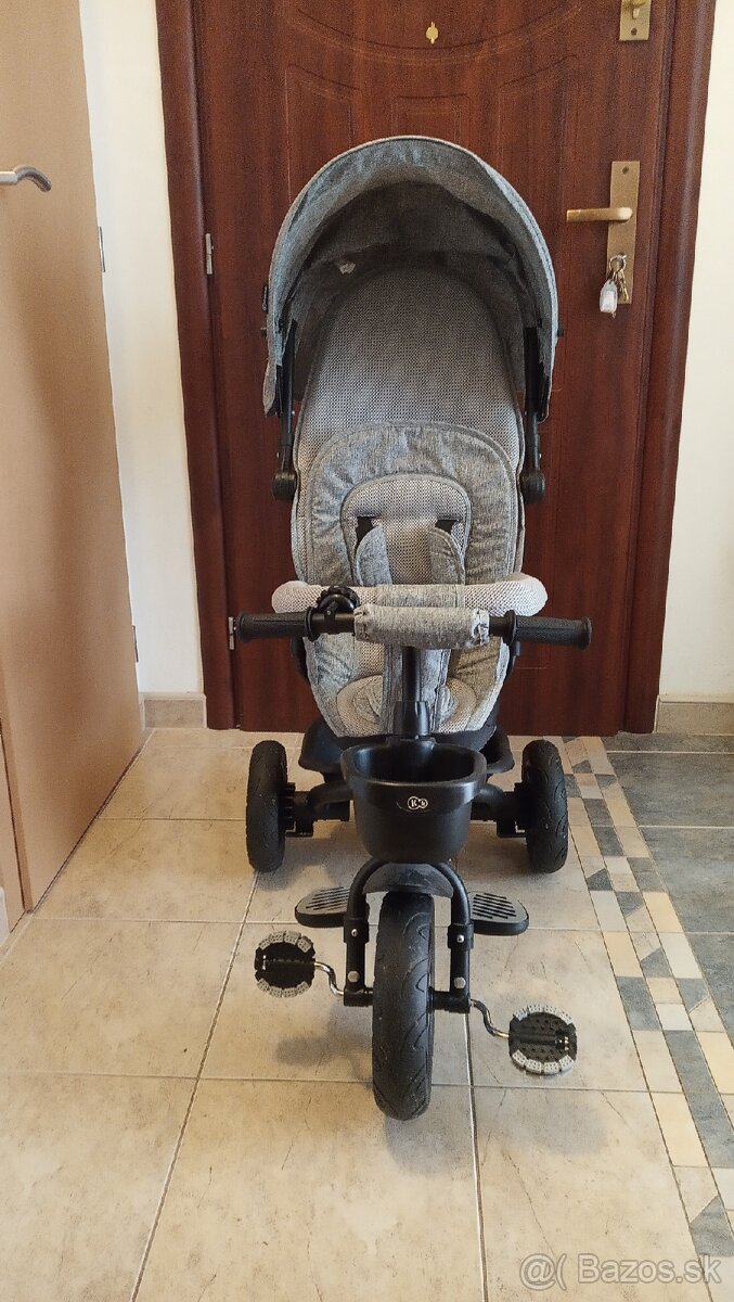 Trojkolka Kinderkraft Aveo šedá - 2