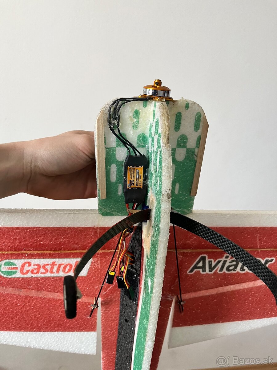 Predám RC akrobatické modely lietadiel - 2