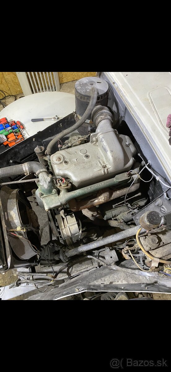 Aro m461 motor Mercedes om616 - 2