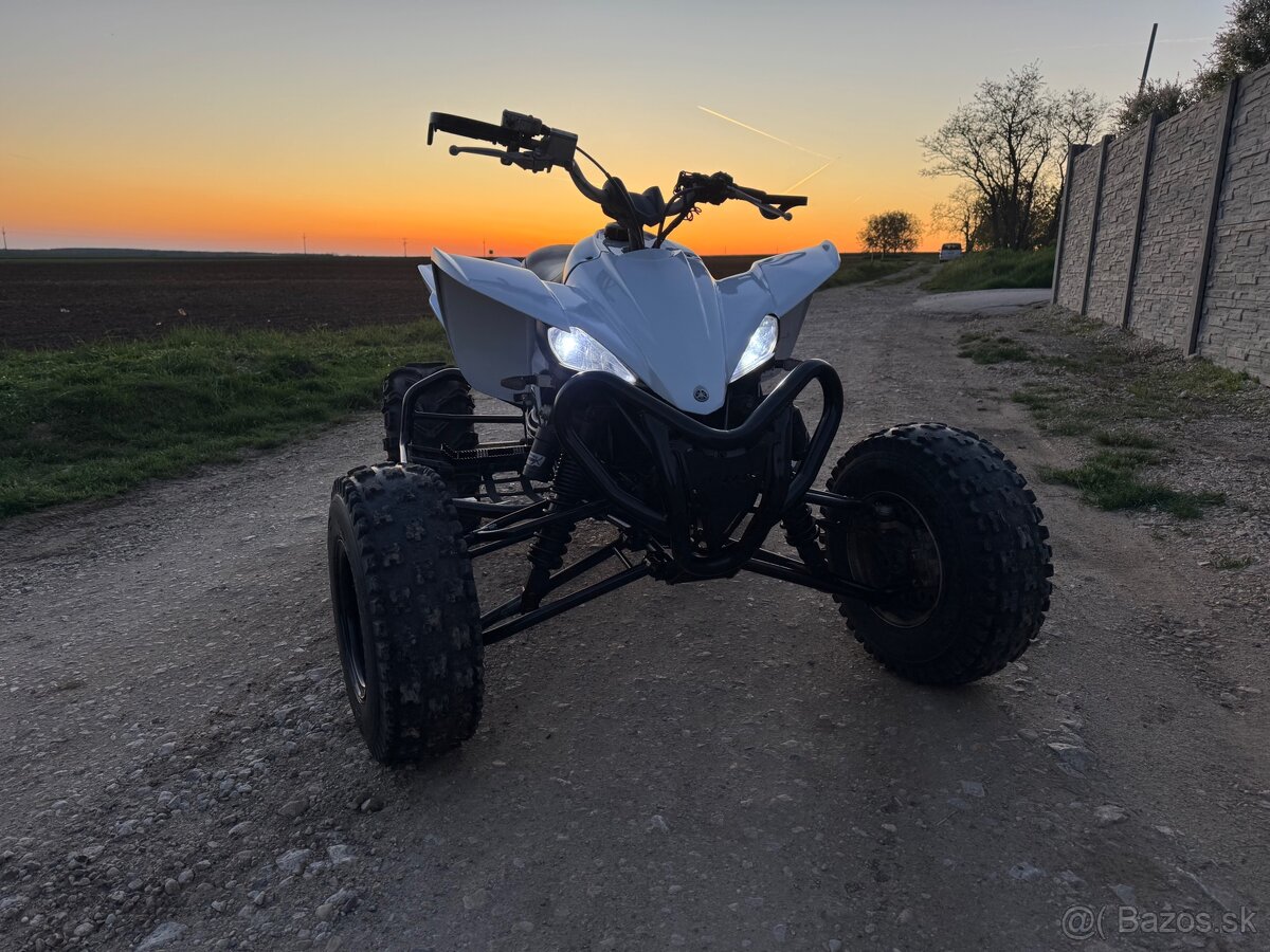 Yamaha YFZ 450 biele ŠPZ nová STK