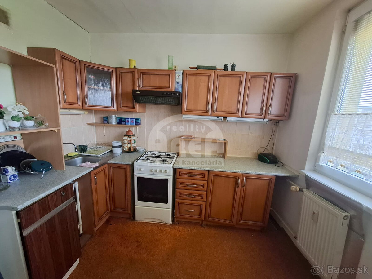 1- izbový byt v TOP lokalite sídliska Západ v Michalovciach - 2