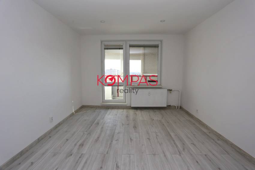 KOMPLETNE PREROBENÝ 2-IZB.BYT S LODŽIOU VO VYHĽADÁVANEJ LOKA - 2