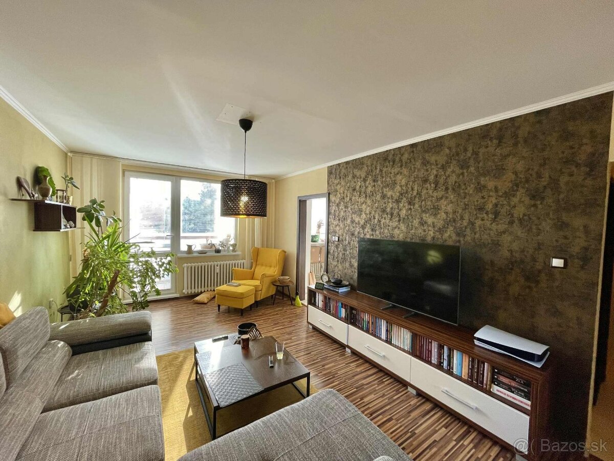 Na predaj byt 3+1 s komorou a dvomi balkónmi v meste Skalica - 2