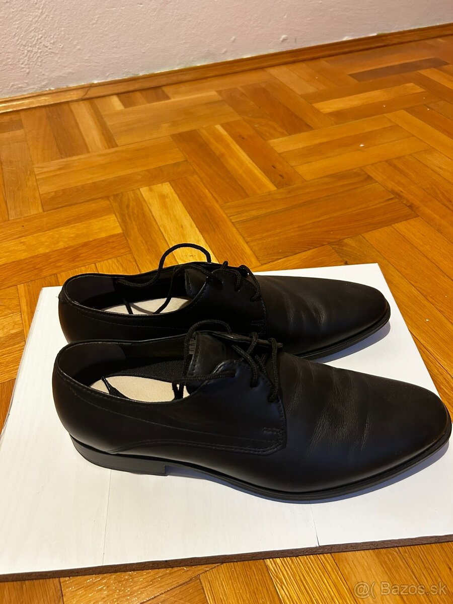 NOVÉ Pánske čierne kožené poltopánky, veľ. 41.5 - 42 (27,5 - 2