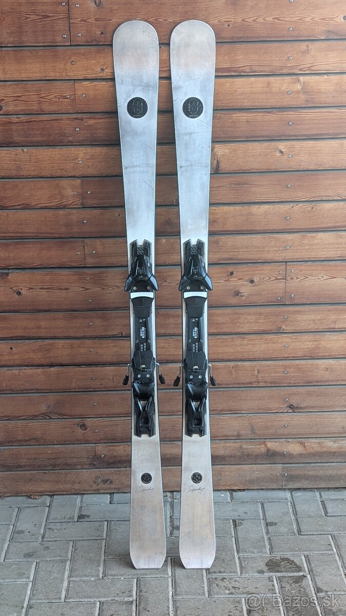 Prémiové švýcarské lyže AK Signature, 158cm, 23/24 - 2