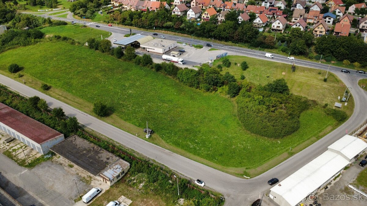 Pozemky pod pumpou Slovnaft v Rimavskej Sobote - 2