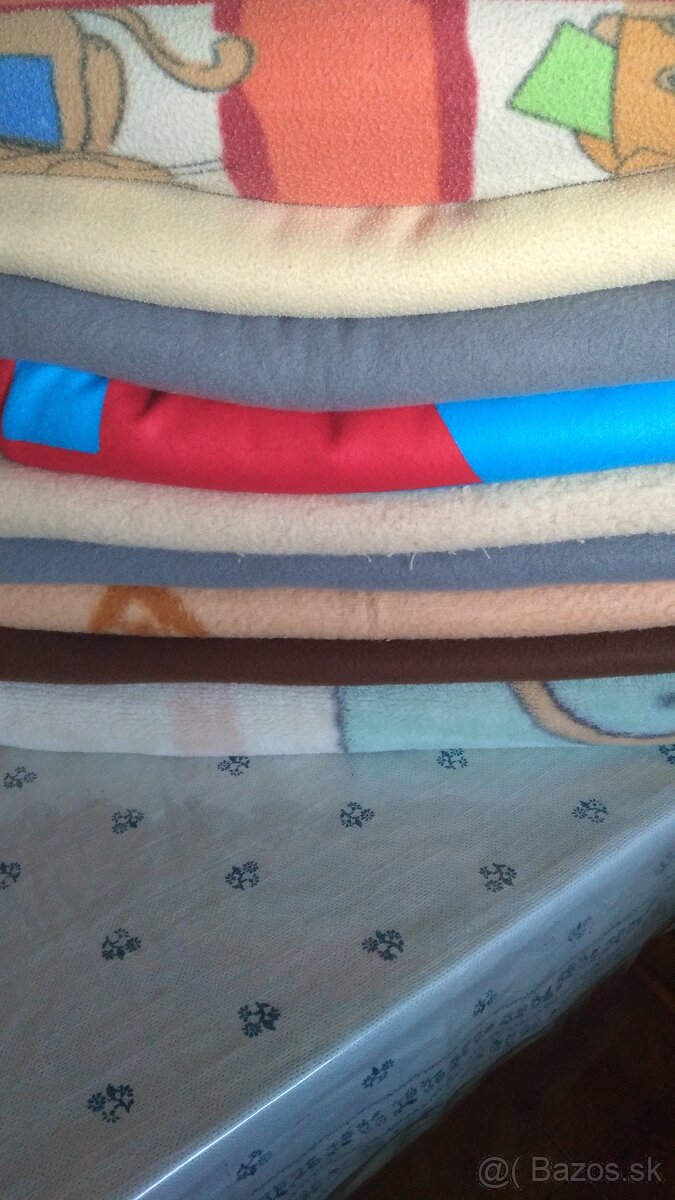 Predám deky,RETRO oblečenie,kabelky,obrusy,návliečky na vank - 2