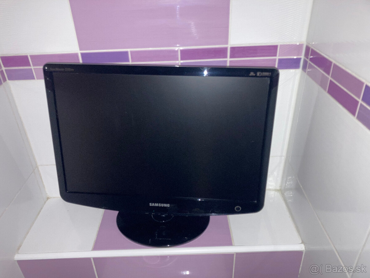 Predám 22" monitor SAMSUNG - 2