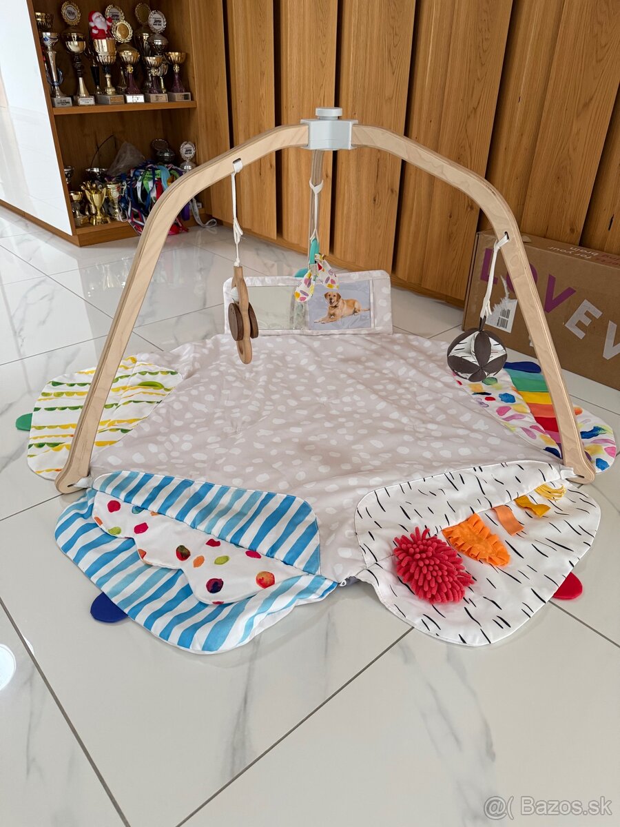 Lovevery hracia deka - 2