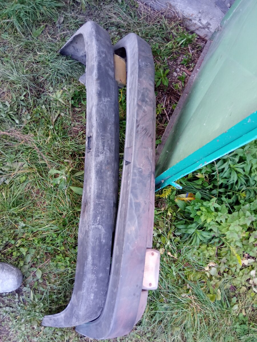 Nárazník Fiat 126p - 2