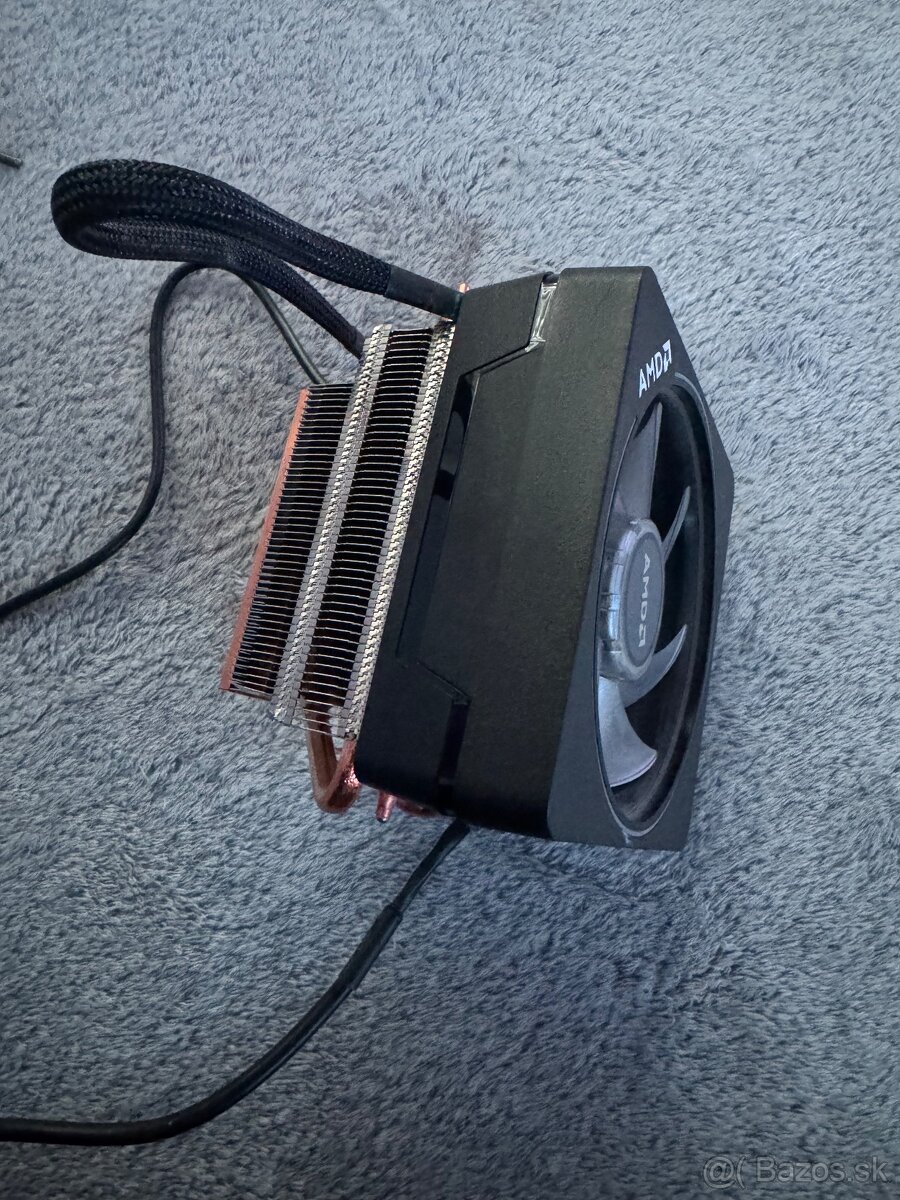 Chladič AMD Wraith Prism RGB - pre AM5, AM4, AM3 +, FM2 - ko - 2