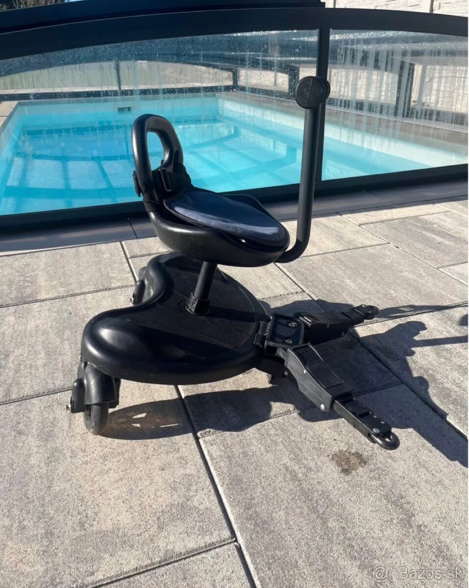 Sedátko za kočík - 2