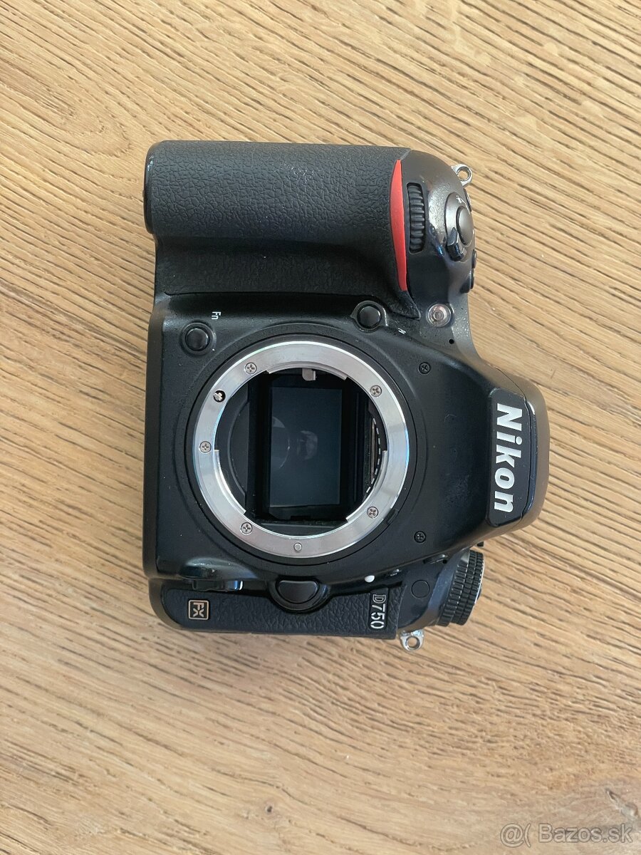 Nikon D750 – telo, menená závierka - 2