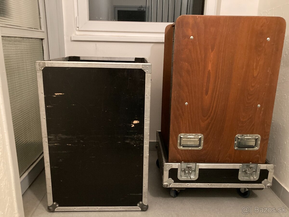 Predám toringovy rack 21U s case - 2