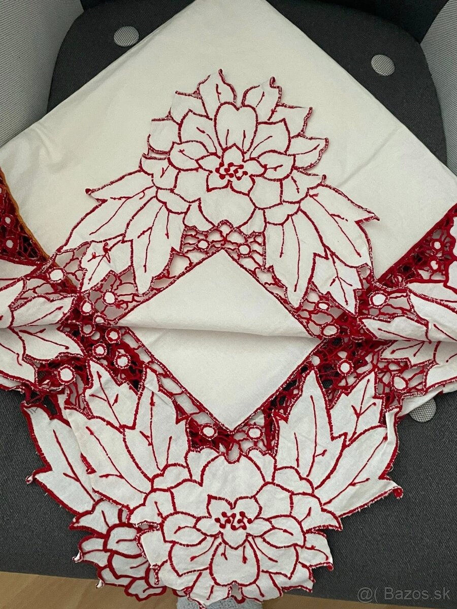 RETRO OBRUS - ručná práca - 2