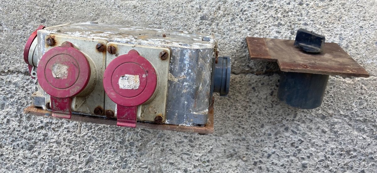 Predám zástrčky - vidlice na 380V, zasuvková rozvodnica - 2