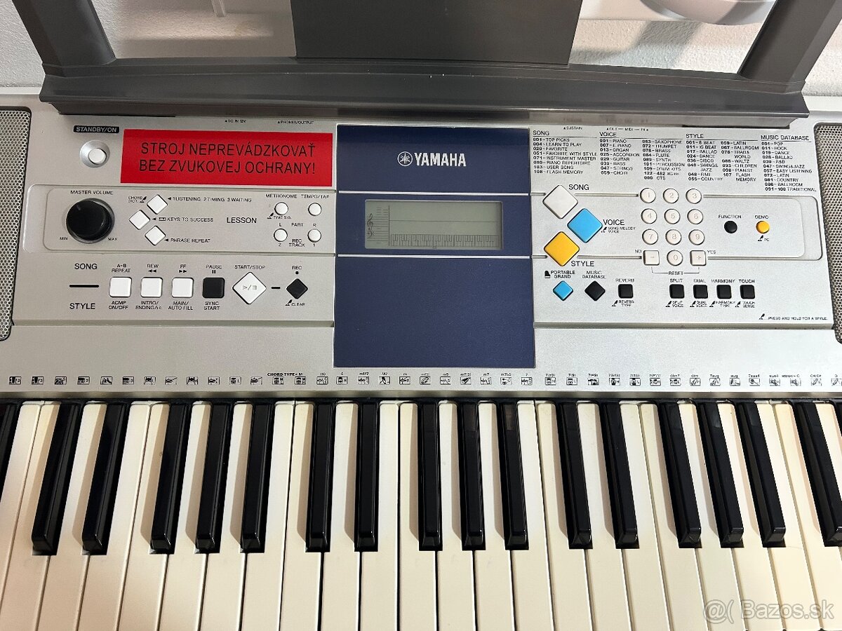 Yamaha PSR-E323 - 2