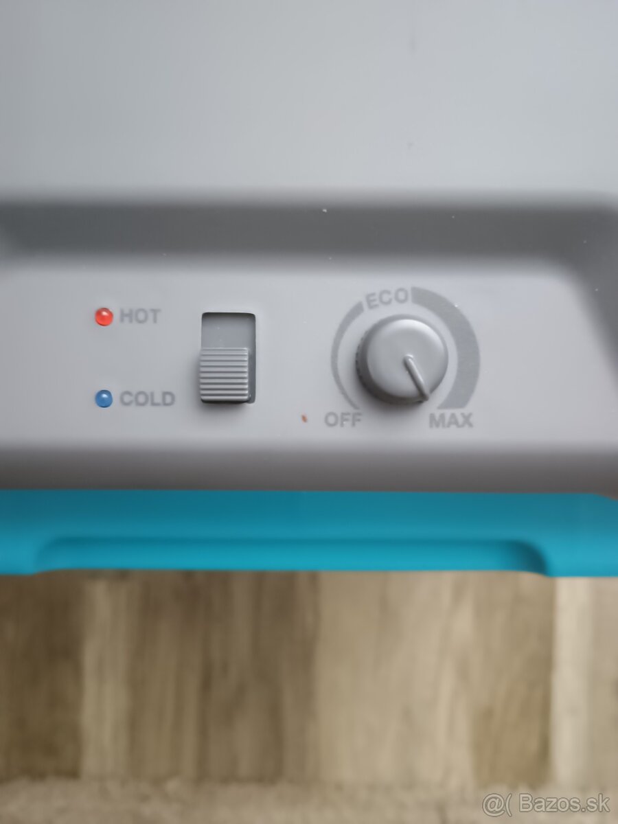 Autochladnička Rocktrail 12V/230V - 2