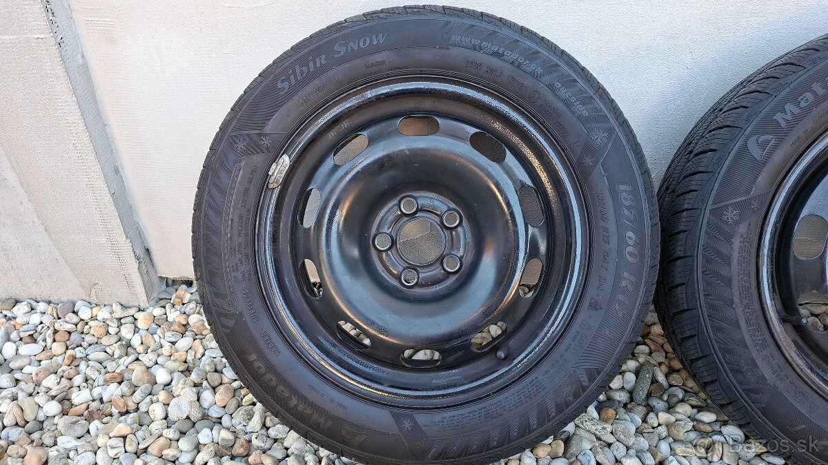 4x plechové disky 6Jx15 ET38 + zimné pneu 185/60 R15 - 2
