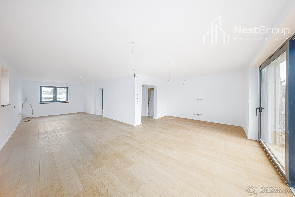 KOMPLETNE ZREKONŠTRUOVANÝ 5- IZB. RD S DVOJGARÁŽOU V BYTČICI - 2