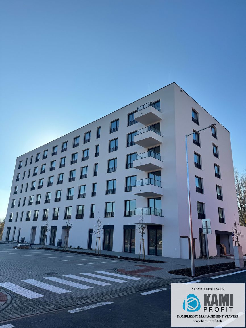 Na predaj 3 izbový byt s balkónom v novostavbe v Piešťanoch - 2