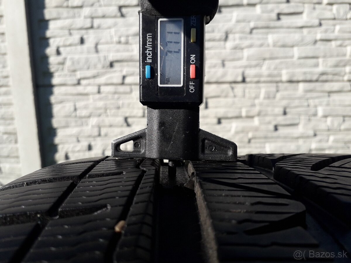 225/35 r19 zimne pneumatiky - 2