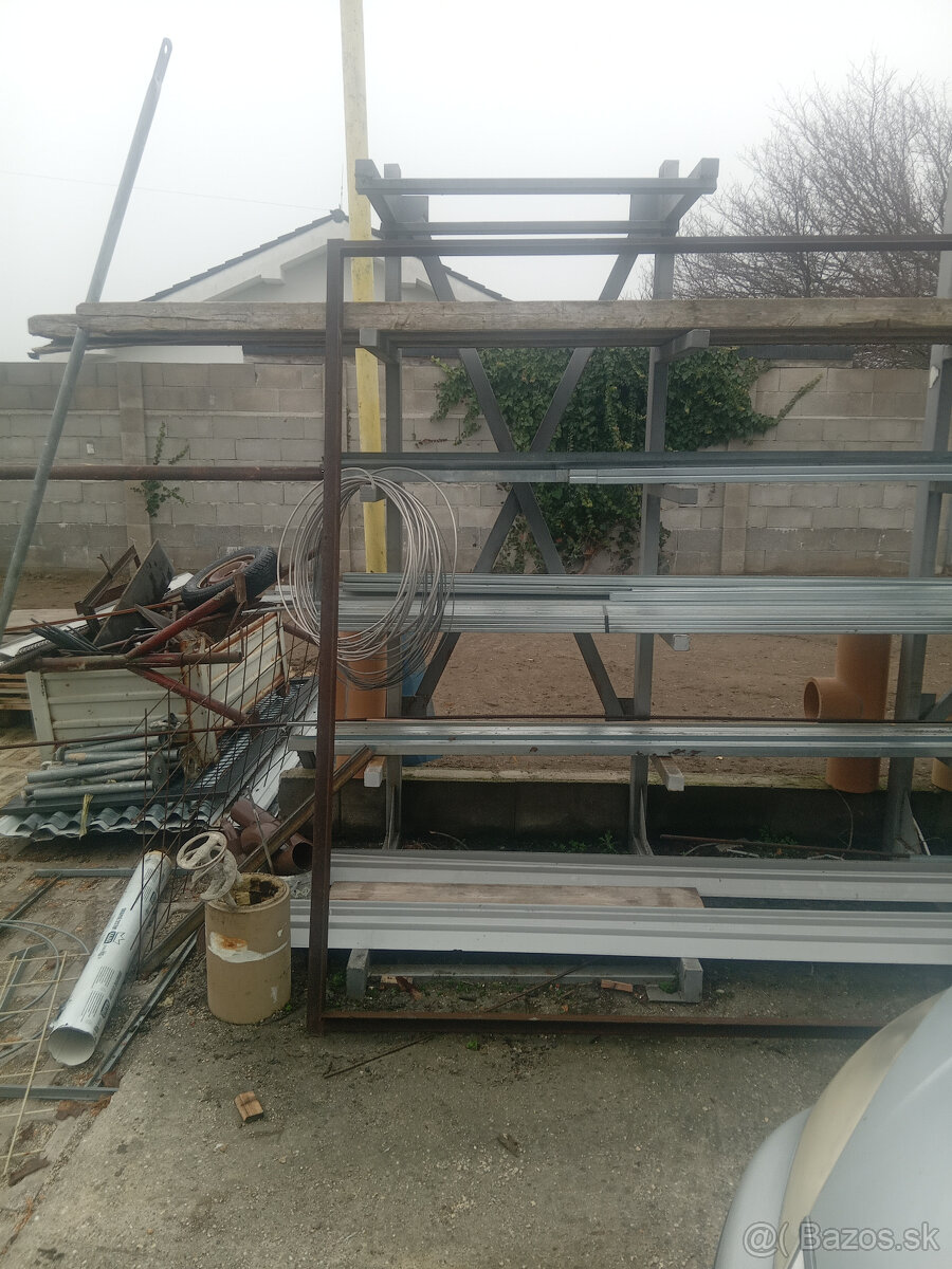 oceľové stojany - 2