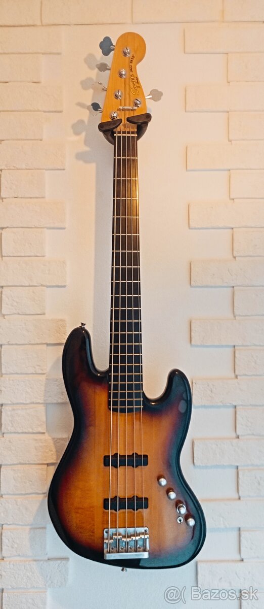 Squier Deluxe Active Jazz Bass 5 String - 2