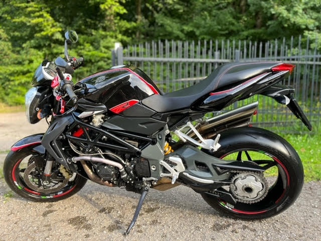 MV Agusta Brutale 1090R - 2