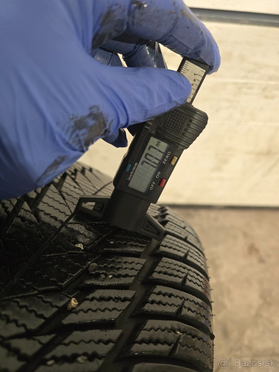 Zimné Pneu Superia 225/45 R18 2ks - 2