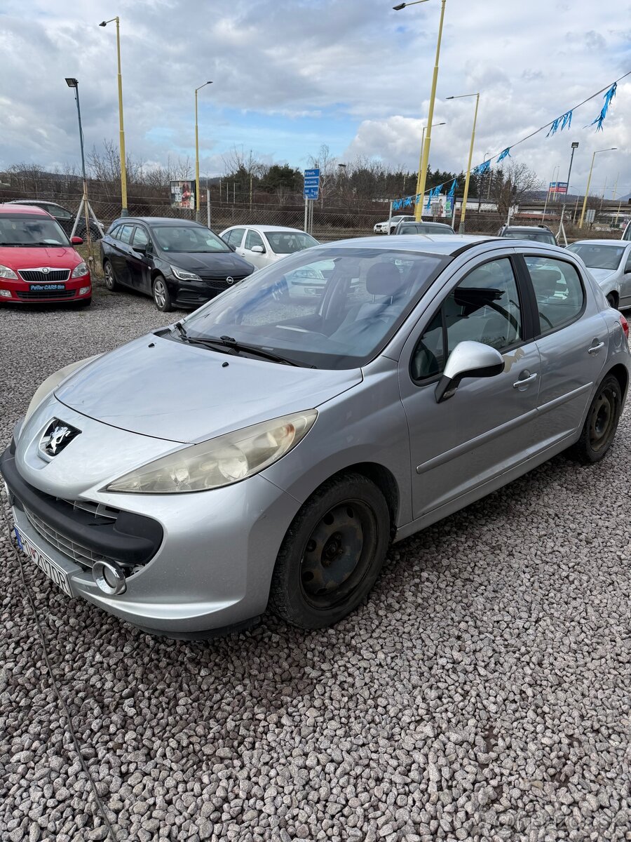 Peugeot 207 - 2