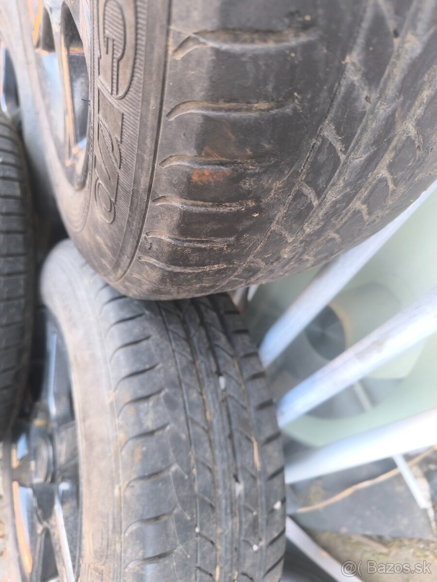 Predám pneu 185/65 r15 + disky - 2