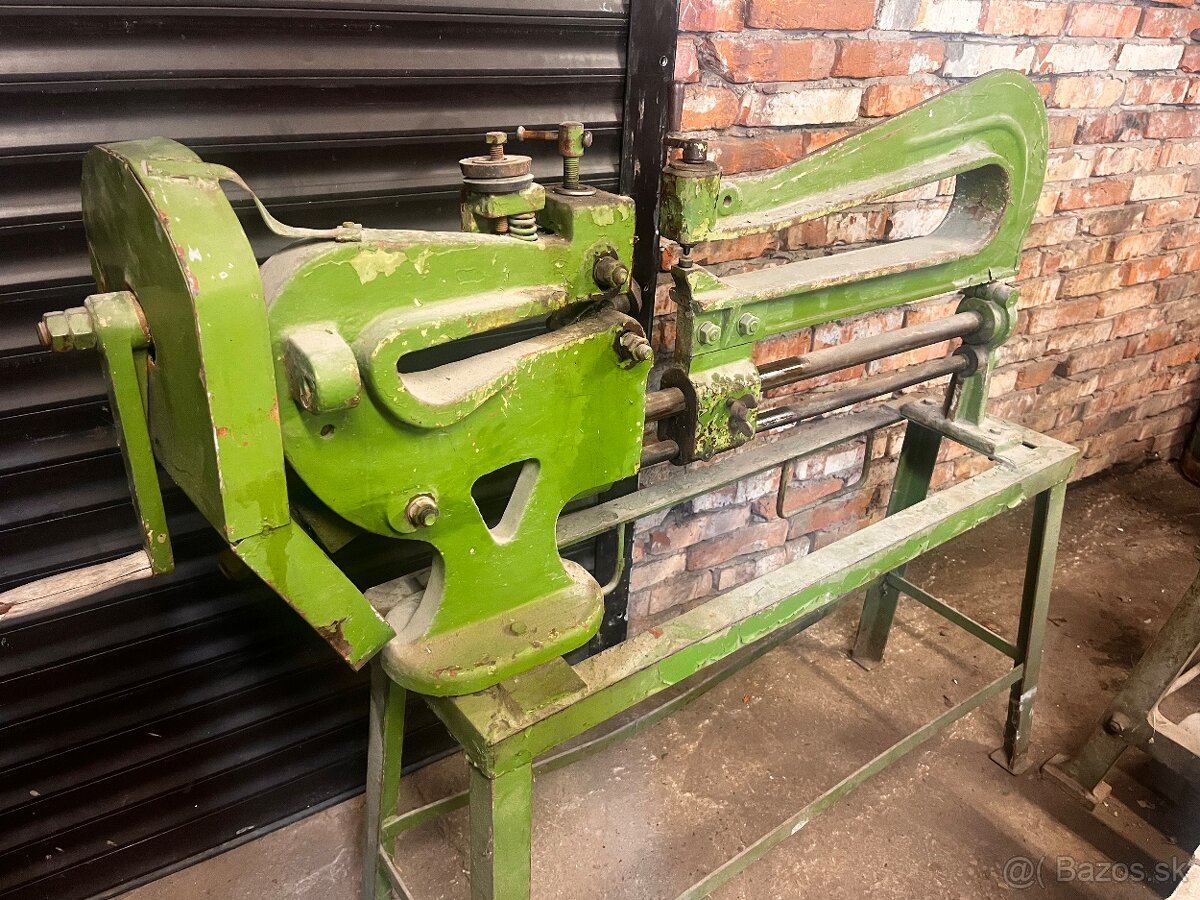 Vykružovacie nožnice - 2