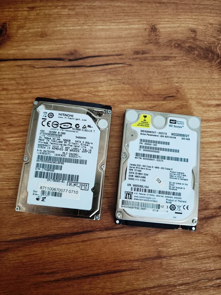 Externý box pre 2,5" HDD + Pevné disky (3.5" a 2.5") - 2