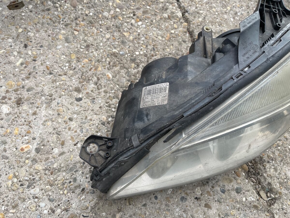 Mercedes w204 svetlo lave halogen - 2