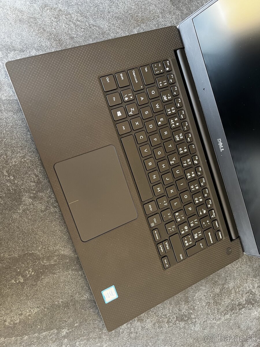 Predám Dell Precision 5520 - 2