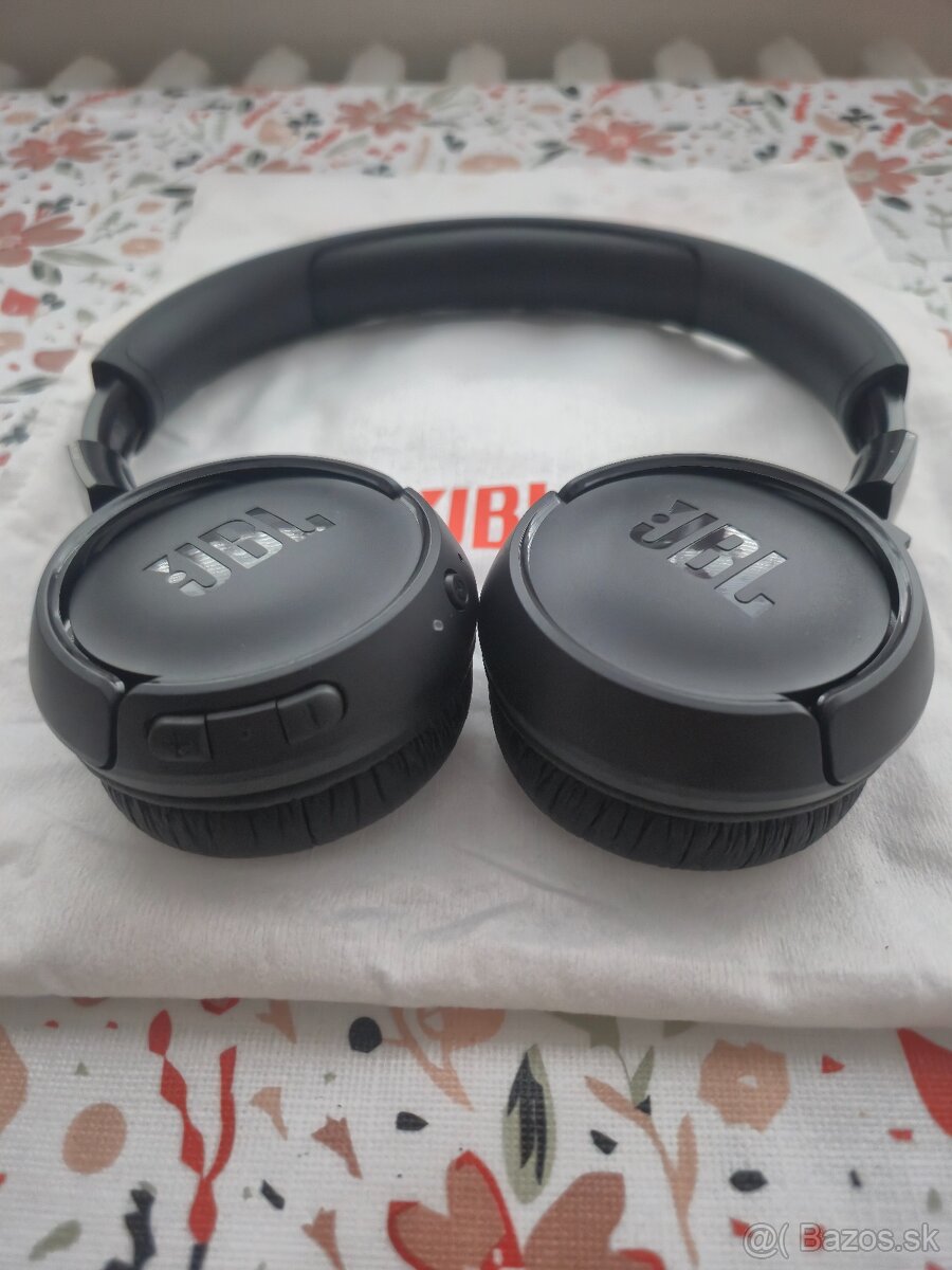 JBL Tune 520BT čierne - 2