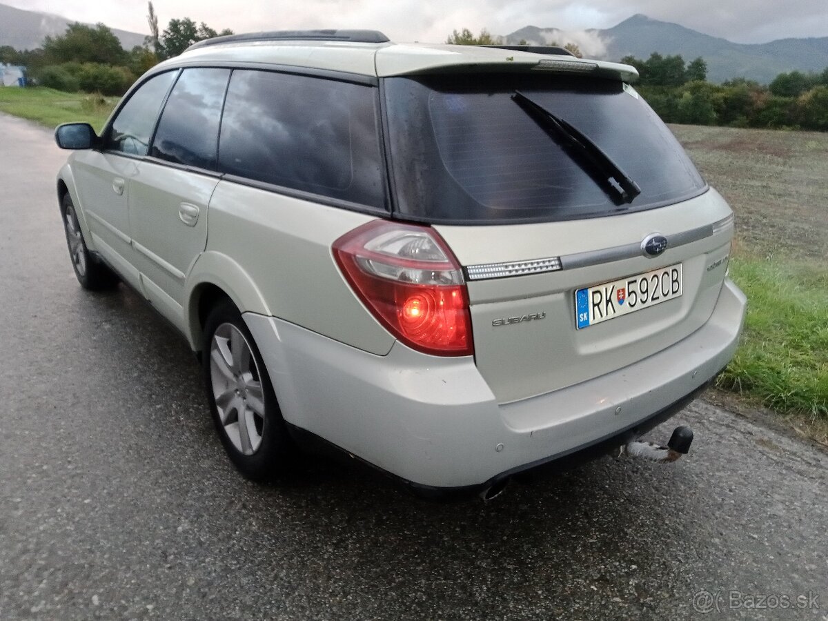 Subaru Outback 3.0 LPG 4x4 Si-Drive - 2