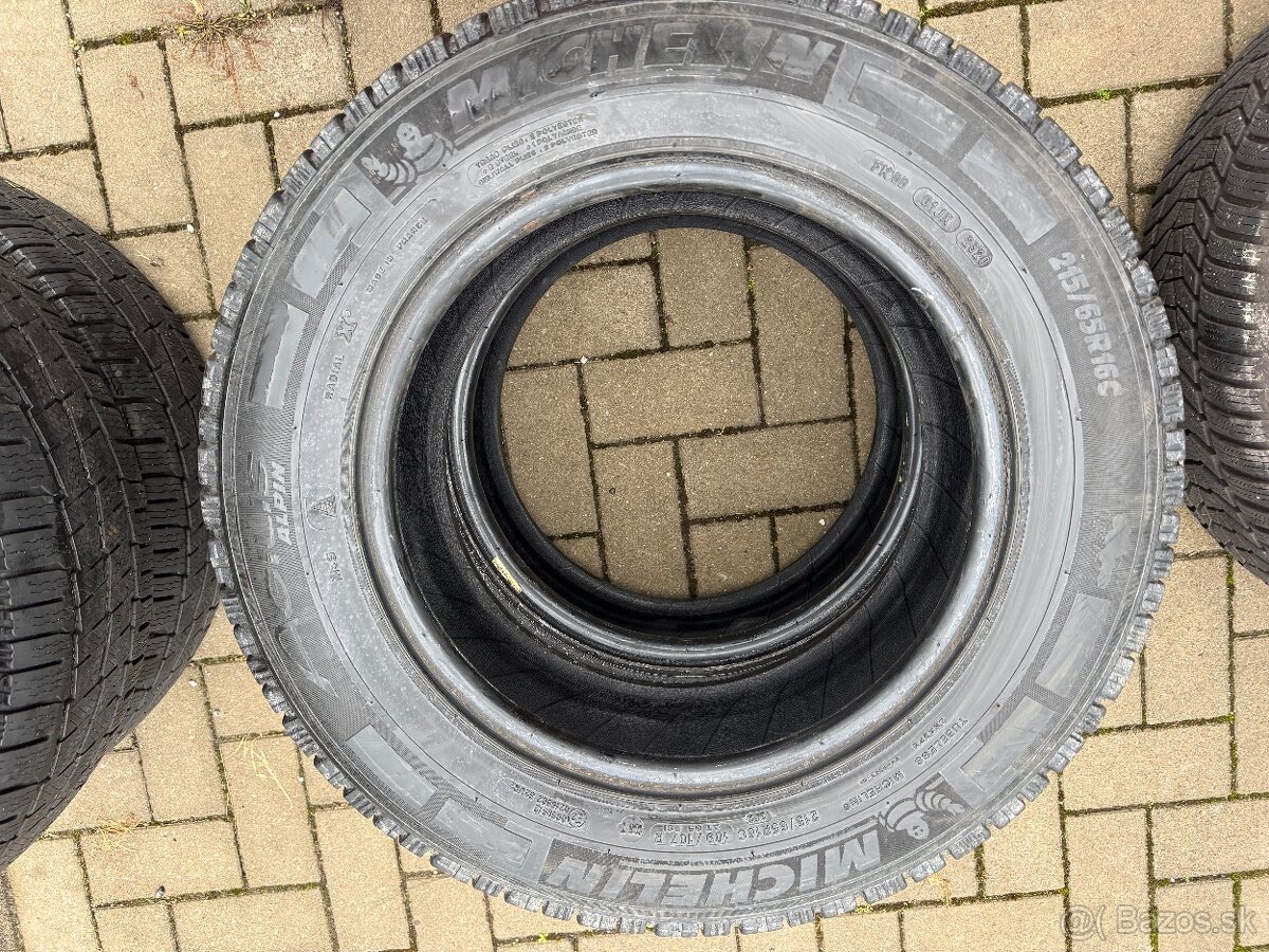 215/65R16C Michelin - 2