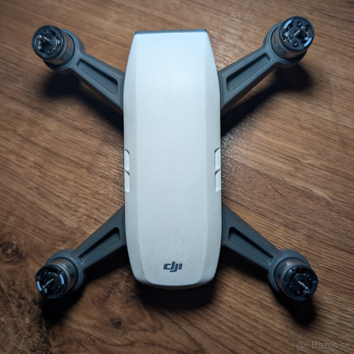 DJI Spark, DJI Spark nabíjací hub - 2